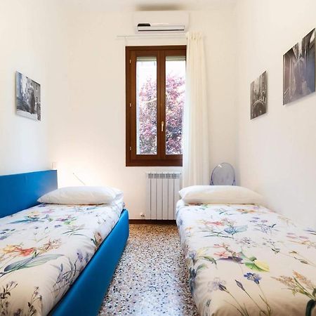 Just Urban Stays - Castello 5067 Boutique Apartment Венеция Экстерьер фото