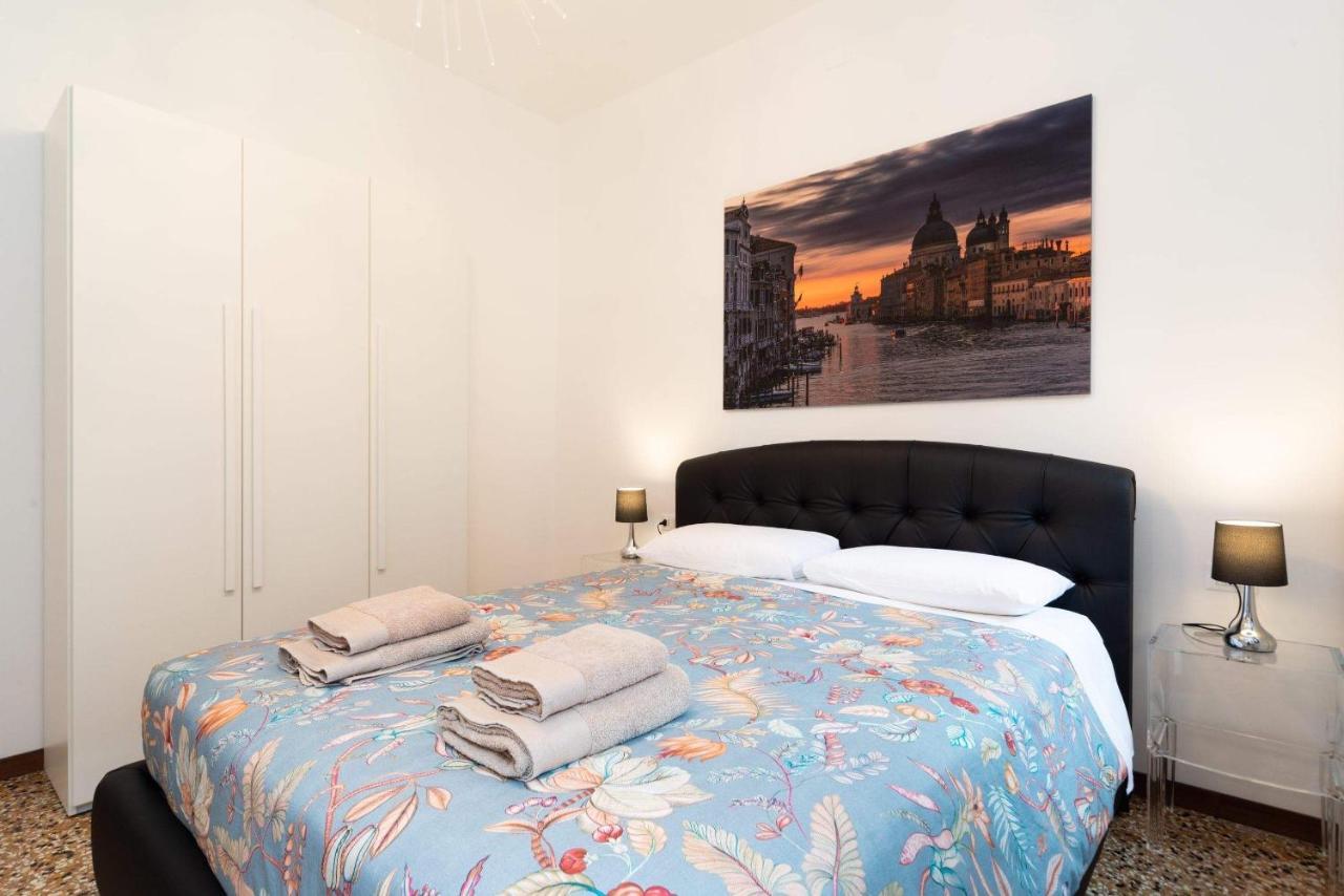 Just Urban Stays - Castello 5067 Boutique Apartment Венеция Экстерьер фото